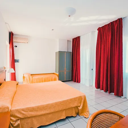 Apulia 4* קוריליאנו קלאברו