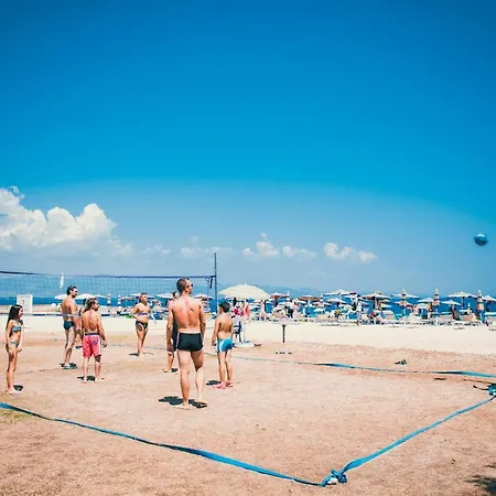 Apulia 4* Корильяно-Калабро